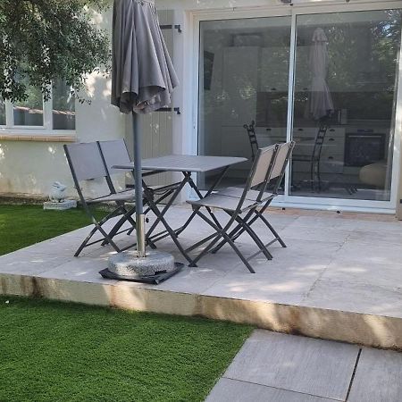 Aparthotel Les Bois De Zola Entre Provence Et Luberon Saint-Esteve-Janson Zewnętrze zdjęcie