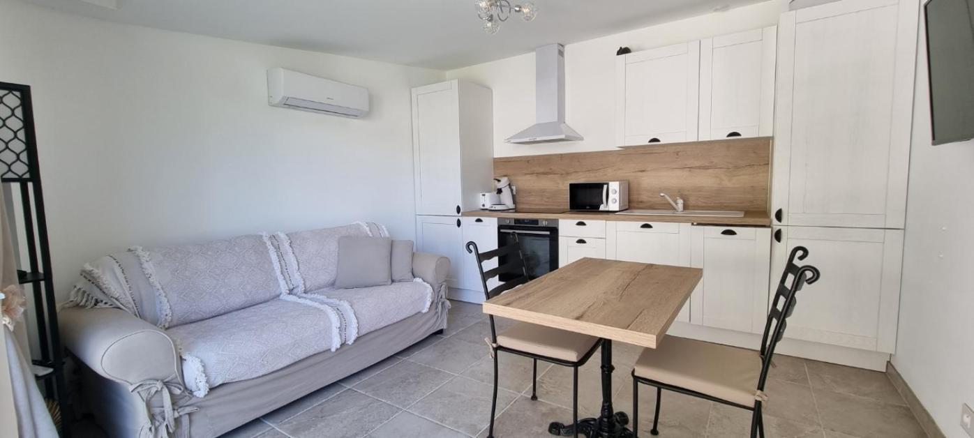 Aparthotel Les Bois De Zola Entre Provence Et Luberon Saint-Esteve-Janson Zewnętrze zdjęcie